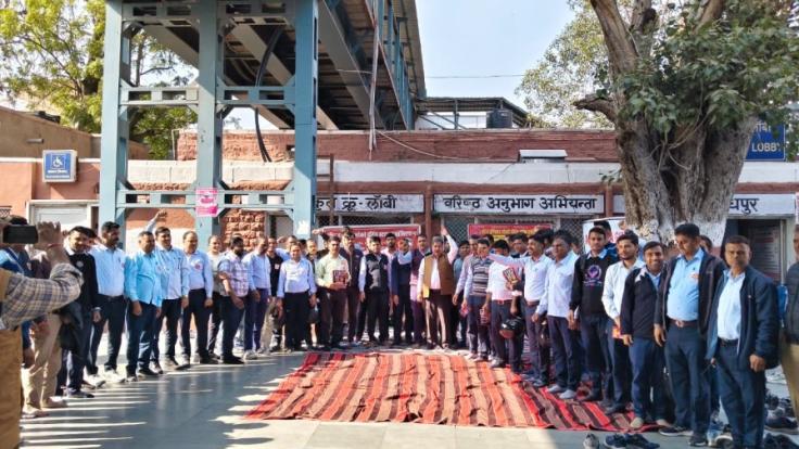 WhatsApp Image 2025-12-04 at 12.36.30 PM-kaM1oVqm26.jpg